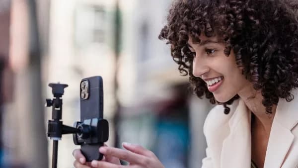 Viral Video Hooks: The Most Effective Ways to Capture Attention in Seconds
